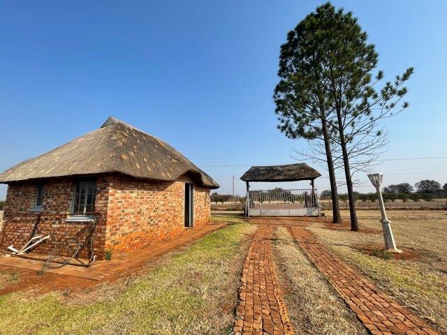 6 Bedroom Property for Sale in Potchefstroom Rural North West